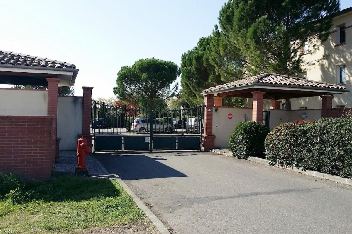 Le Sporting Land - Avec Entree Autonome, Parking Prive & Sa Piscine ! - Apartamento Gaillac Exterior foto